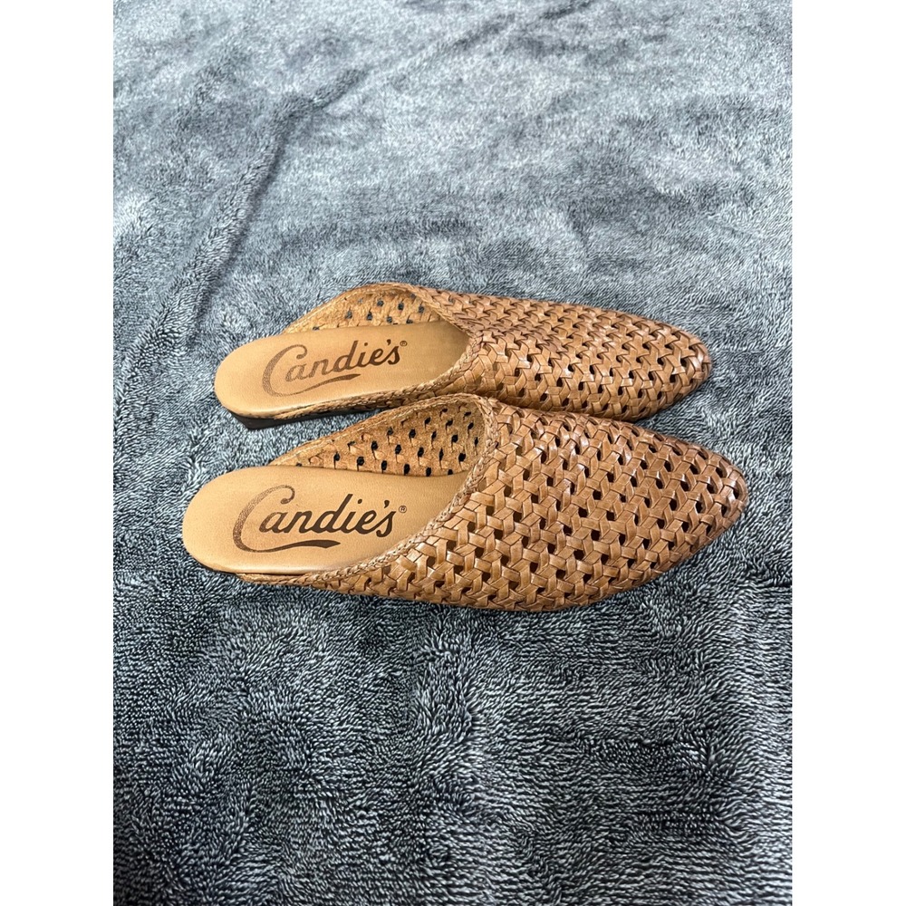 Candie's Woven Tan Mule Flats - Picture 4 of 6